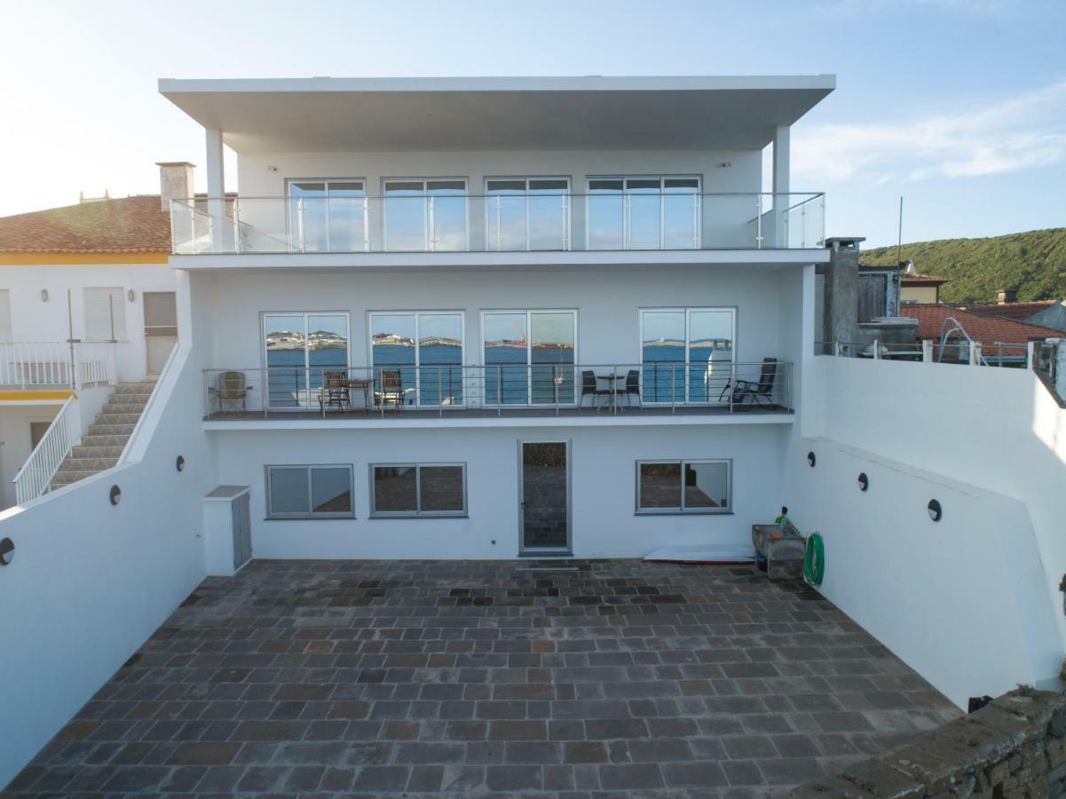 Black House Praia da Vitoria Exterior photo