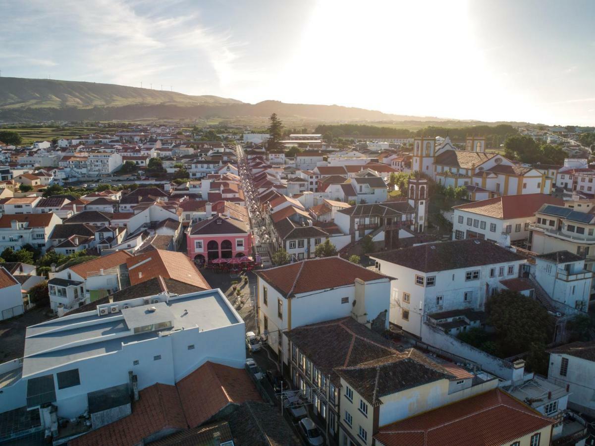 Black House Praia da Vitoria Exterior photo